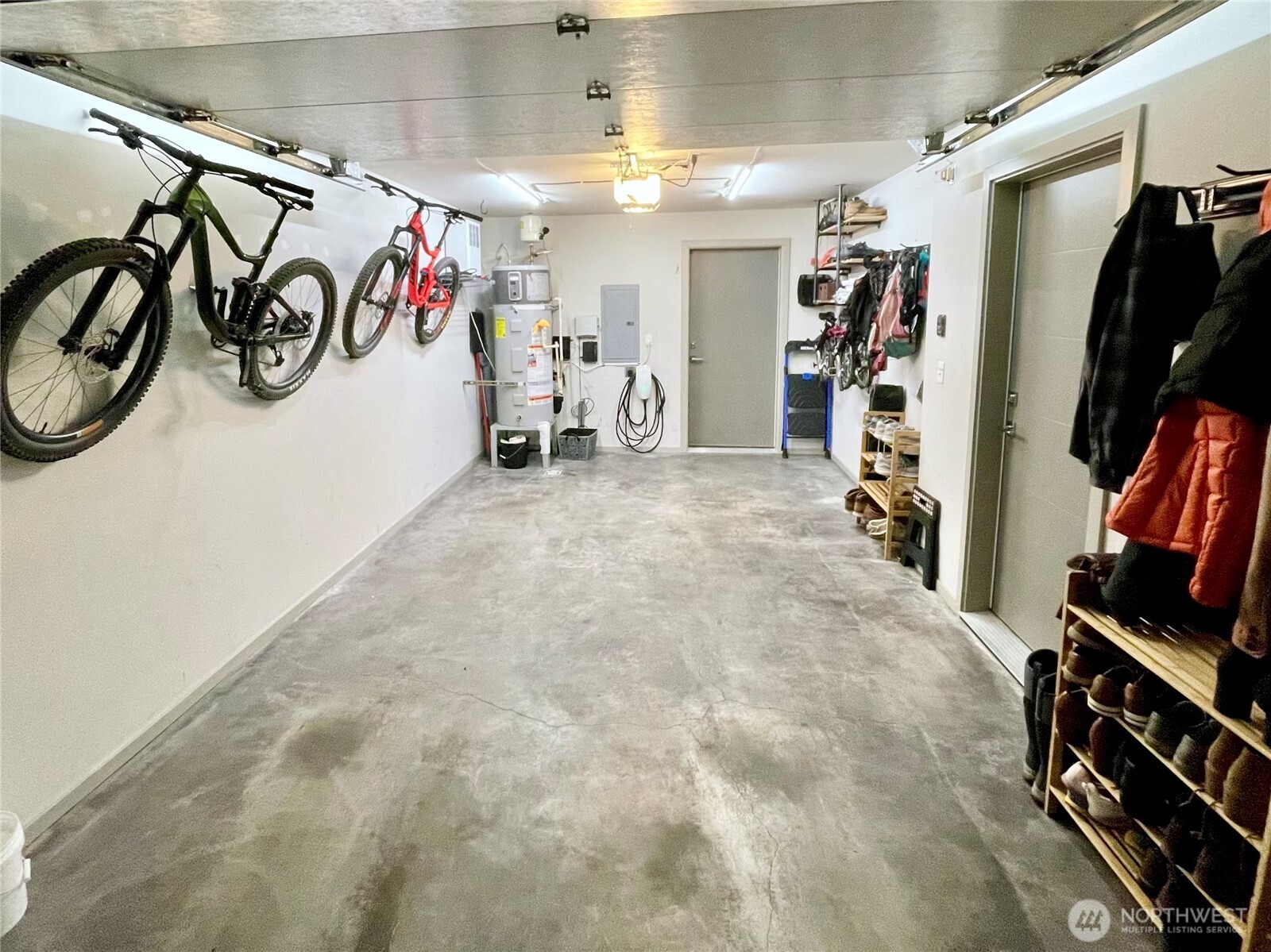 5009 Renton Avenue South, Unit C Seattle, WA 98118 - Photo 5 of 26 a view of a garage with