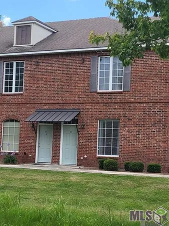 $1,800 | 4000 Lake Beau Pre Boulevard, Unit 97, Baton Rouge, LA 70820