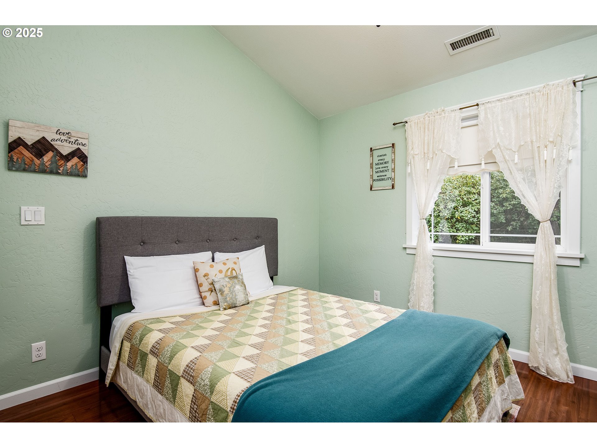 5001 Ford Way Florence, OR 97439 - Photo 35 of 48 a bedroom with a bed and window