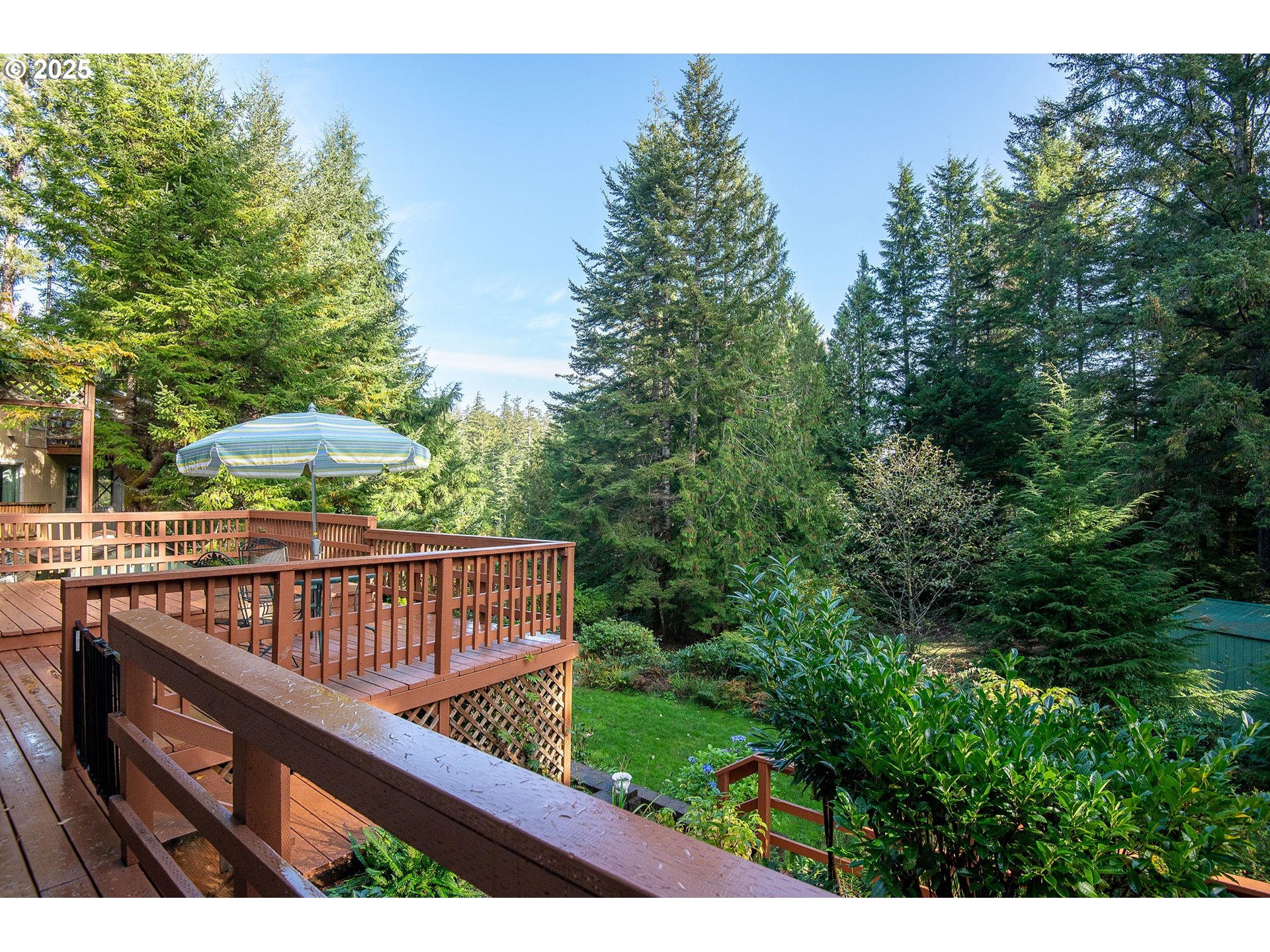 5001 Ford Way Florence, OR 97439 - Photo 42 of 48 a view of street from balcony