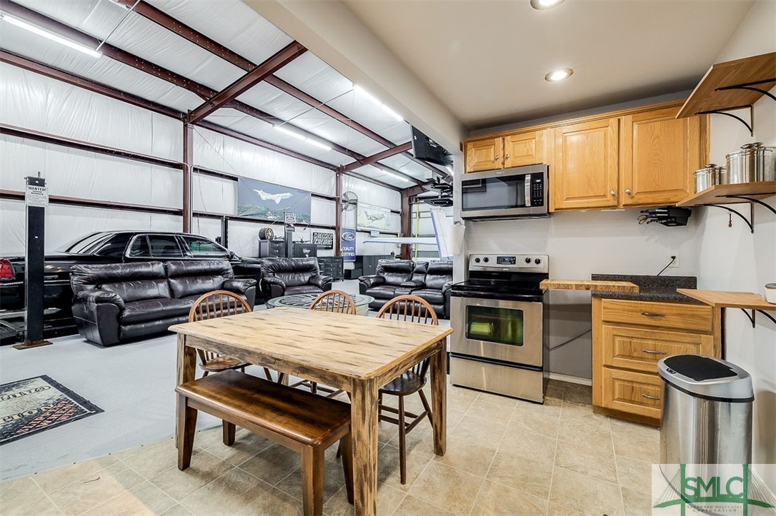 535 Green Morgan School Road Clyo, GA 31303 - Photo 11 of 40 Kitchen