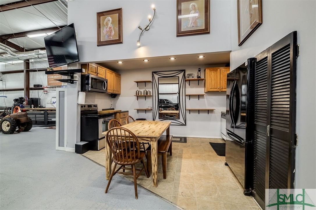 535 Green Morgan School Road Clyo, GA 31303 - Photo 9 of 40 Kitchen