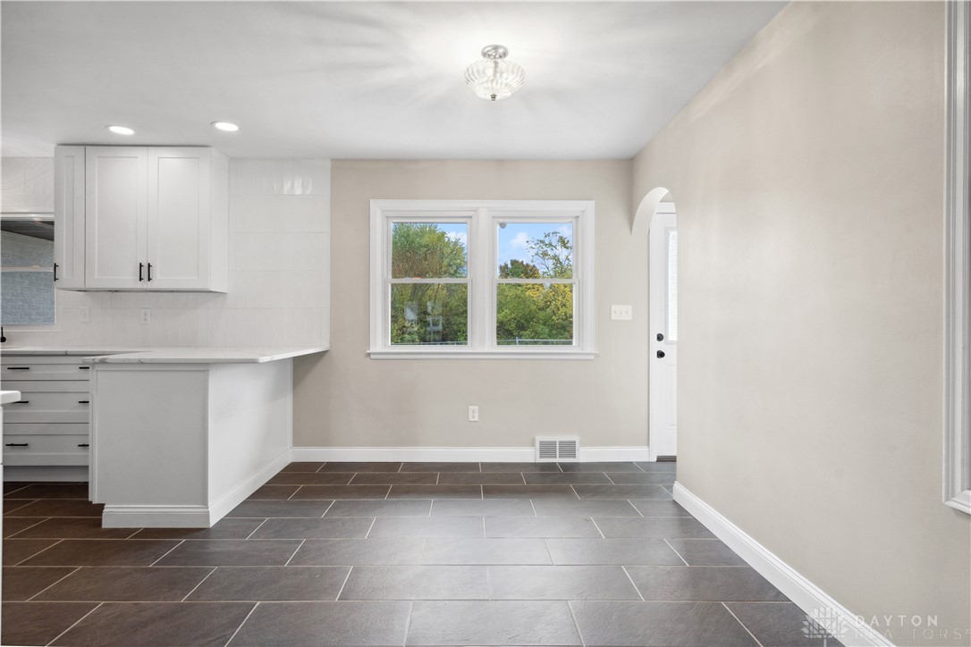 7015 Peters Road Tipp City, OH 45371 - Photo 10 of 29 Gallery Image 10