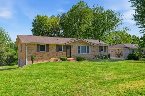 $399,900 | 500 Mc Donald Drive, Nashville, TN 37217