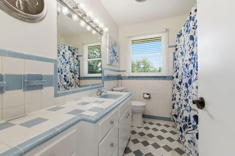 $399,900 | 500 Mc Donald Drive, Nashville, TN 37217