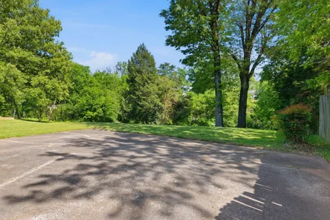 $399,900 | 500 Mc Donald Drive, Nashville, TN 37217