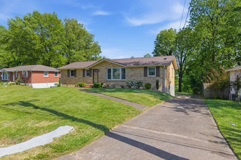$399,900 | 500 Mc Donald Drive, Nashville, TN 37217