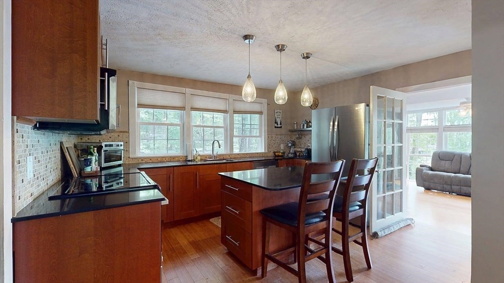 38 Island Road Holland, MA 01521 - Photo 7 of 42