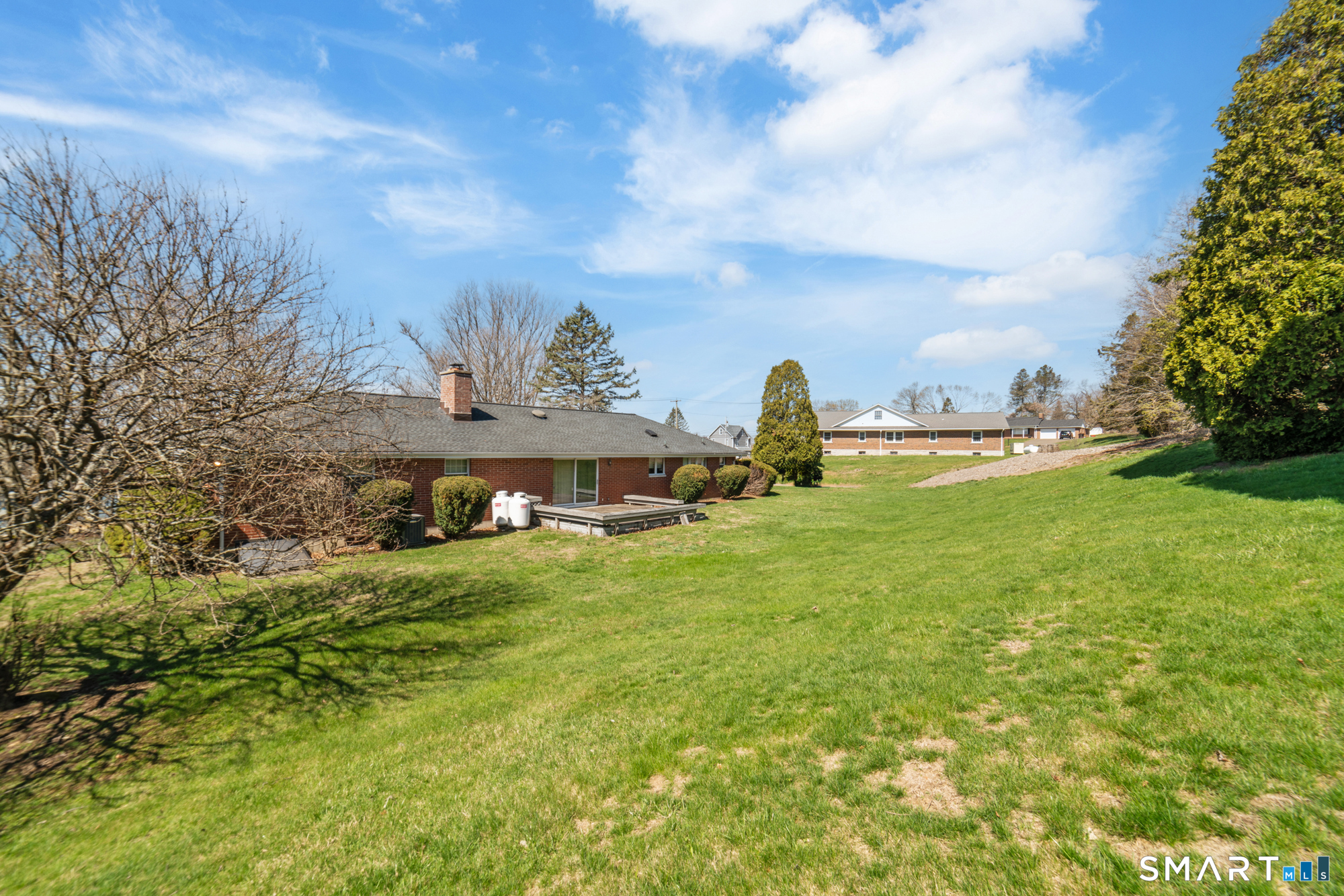 131 Sentinel Hill Road Derby, CT 06418 - Photo 29 of 40 a front view of a house with garden
