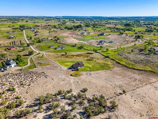 a view of a lake from a yard