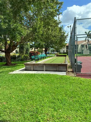 $1,700 | 339 Knotty Pine Circle, Unit A1, Greenacres, FL 33463