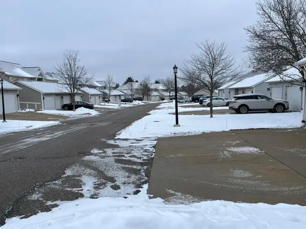 $2,100 | 1755 Weatherstone Drive, Ann Arbor, MI 48108