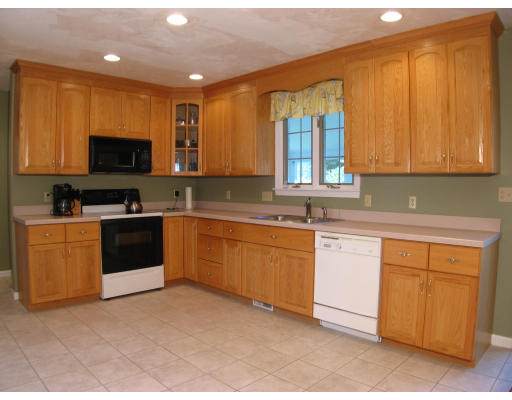 210 Ridge Street Millis, MA 02054 - Photo 6 of 16 Gallery Image 6