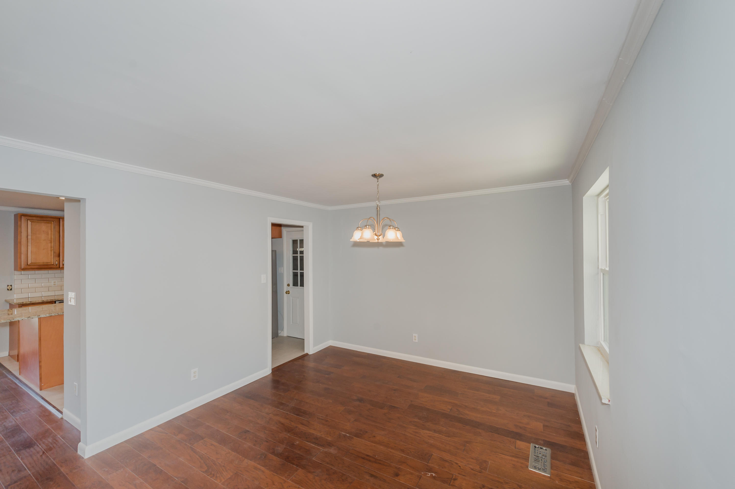 6505 Cate Road Powell, TN 37849 - Photo 5 of 23 HOB_0847