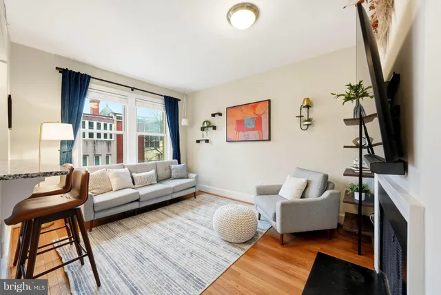 $389,900 | 18 9th Street Northeast, Unit 305, Washington, DC 20002