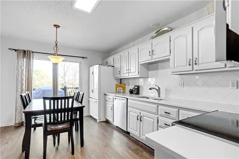 $340,000 | 1505 Rolling Drive, Greenwood, MO 64034