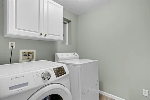 $340,000 | 1505 Rolling Drive, Greenwood, MO 64034