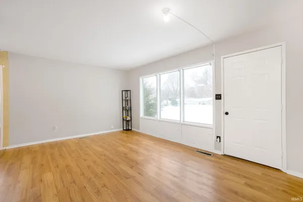 $219,900 | 15640 Arthur Street, Granger, IN 46530