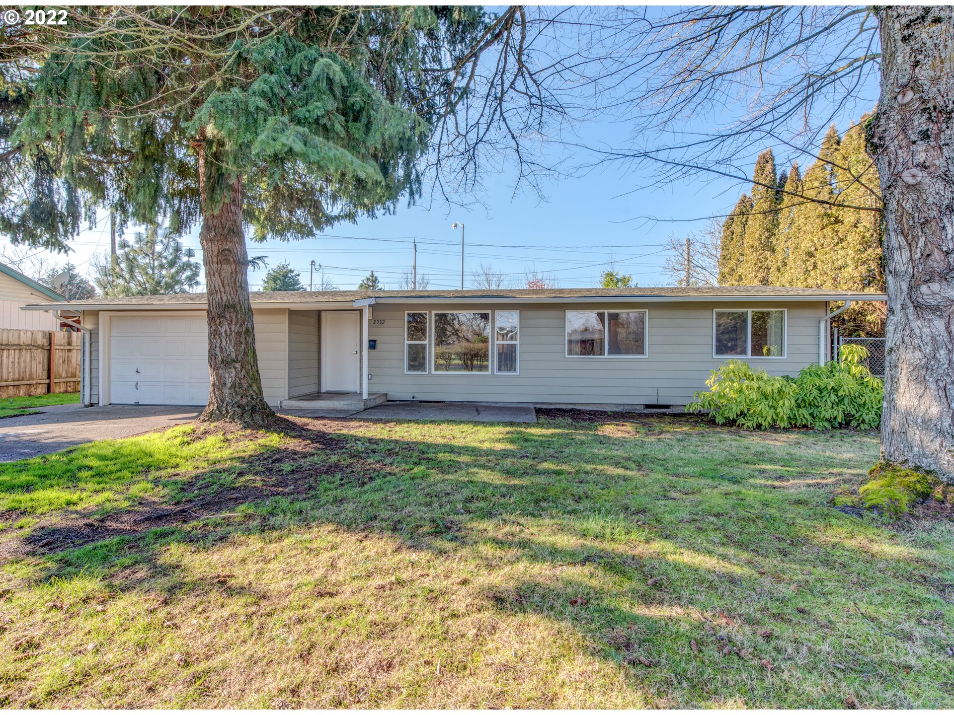 2332 Shadylane Drive Springfield, OR 97477 - Photo 3 of 27 a view of a house with a yard