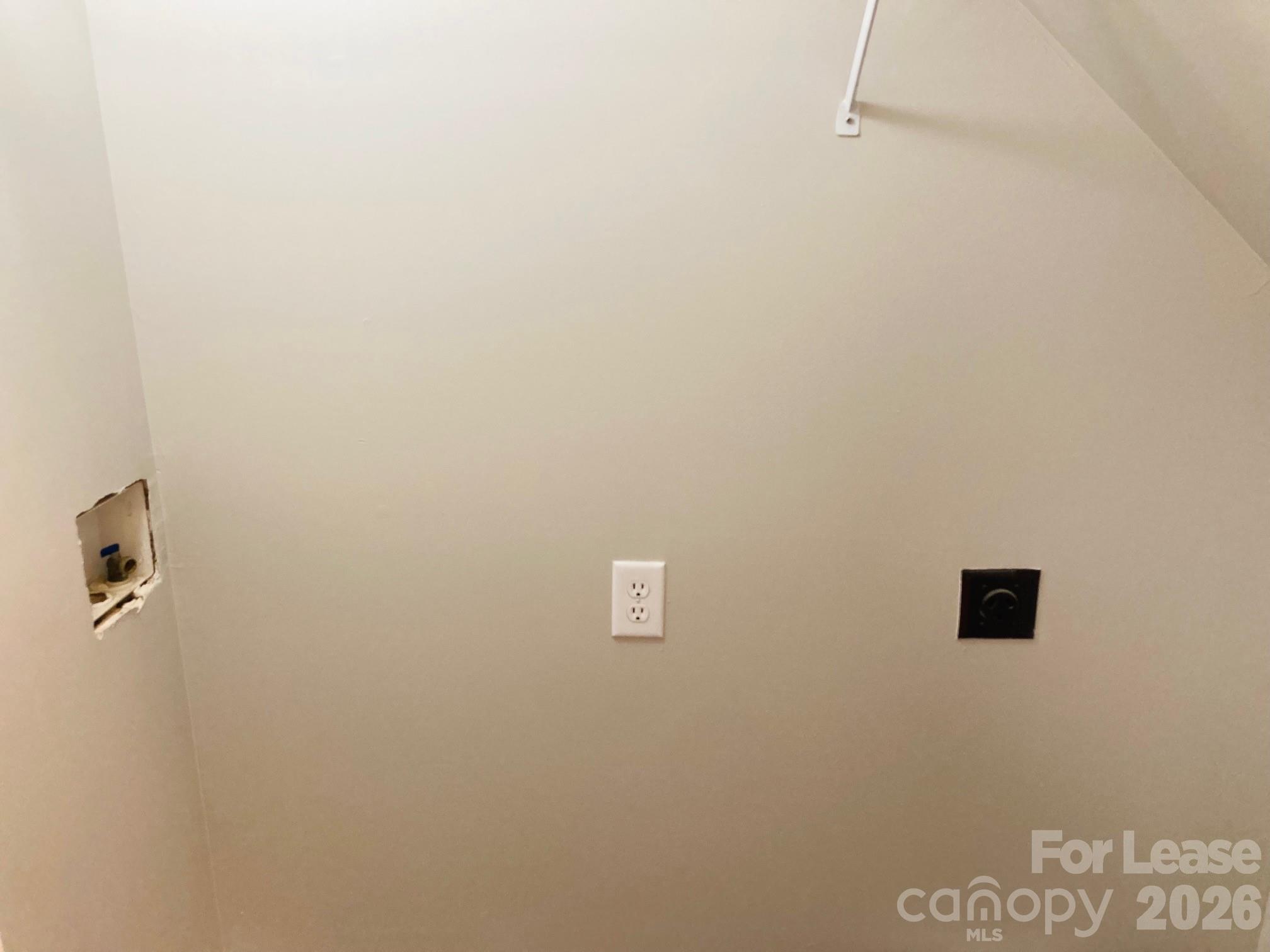 7781 Red Robin Trail Denver, NC 28037 - Photo 12 of 26 a view of a bathroom