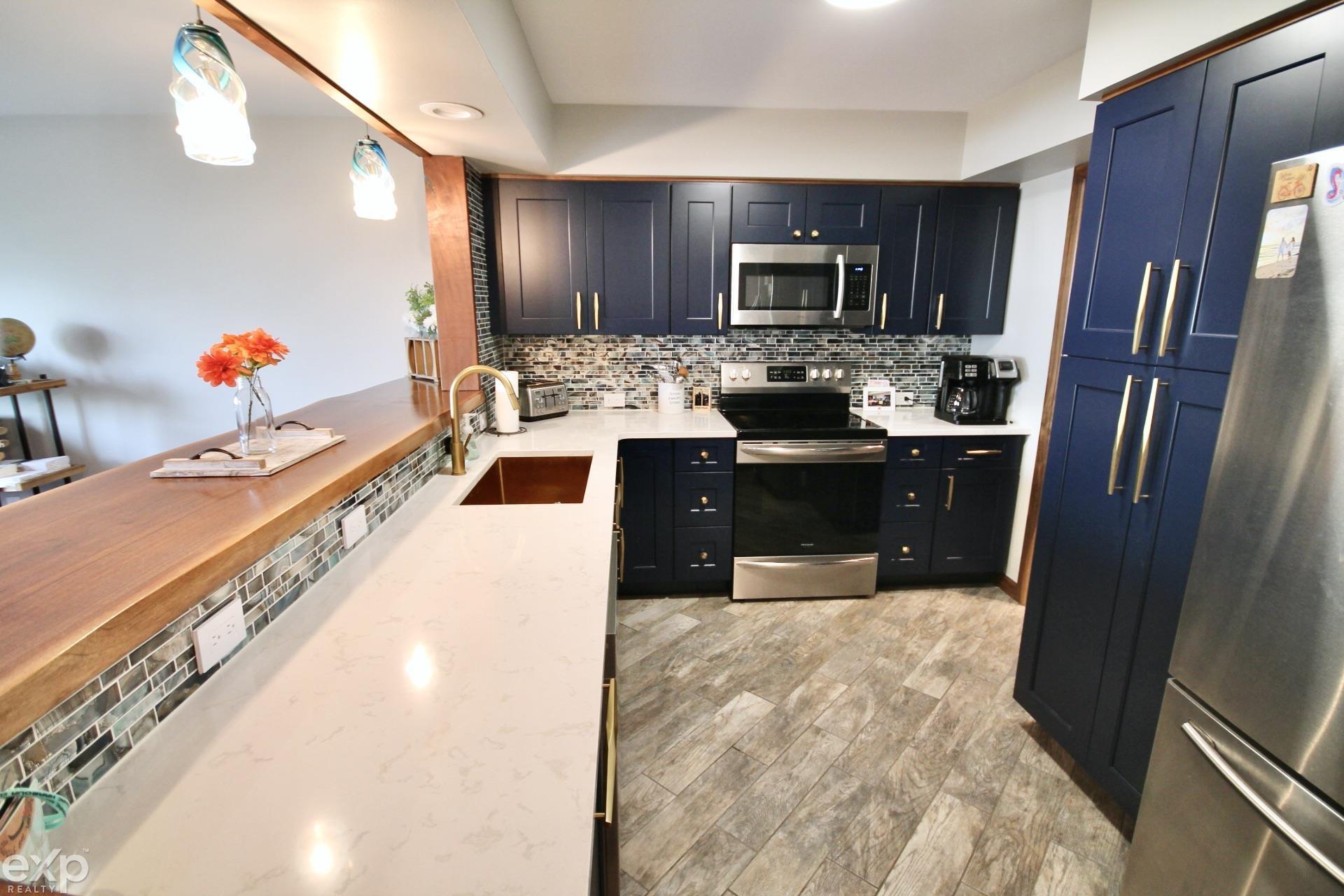 149 Milton Road Algonac, MI 48001 - Photo 3 of 44 50111458-2.JPG