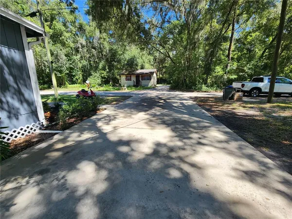 $1,500 | 106 Southwest 6th Street, Micanopy, FL 32667