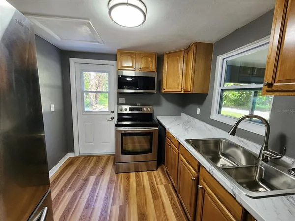 $1,500 | 106 Southwest 6th Street, Micanopy, FL 32667