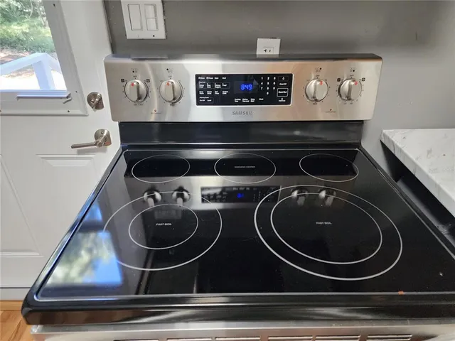 $1,600 | 106 Southwest 6th Street, Micanopy, FL 32667