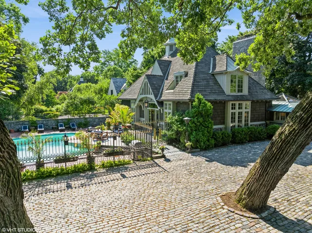 $3,750,000 | 1319 Forest Avenue, Evanston, IL 60201