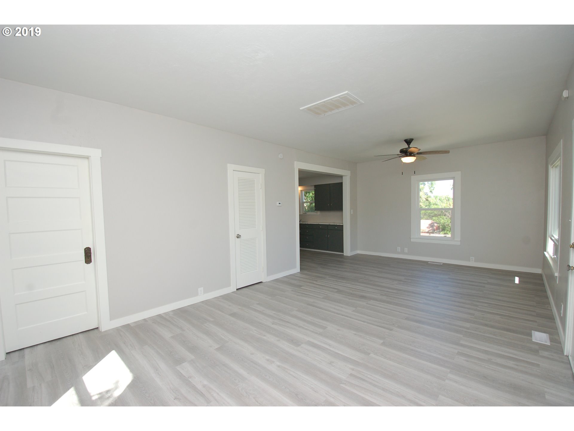 819 Southeast 3rd Street Pendleton, OR 97801 - Photo 11 of 26