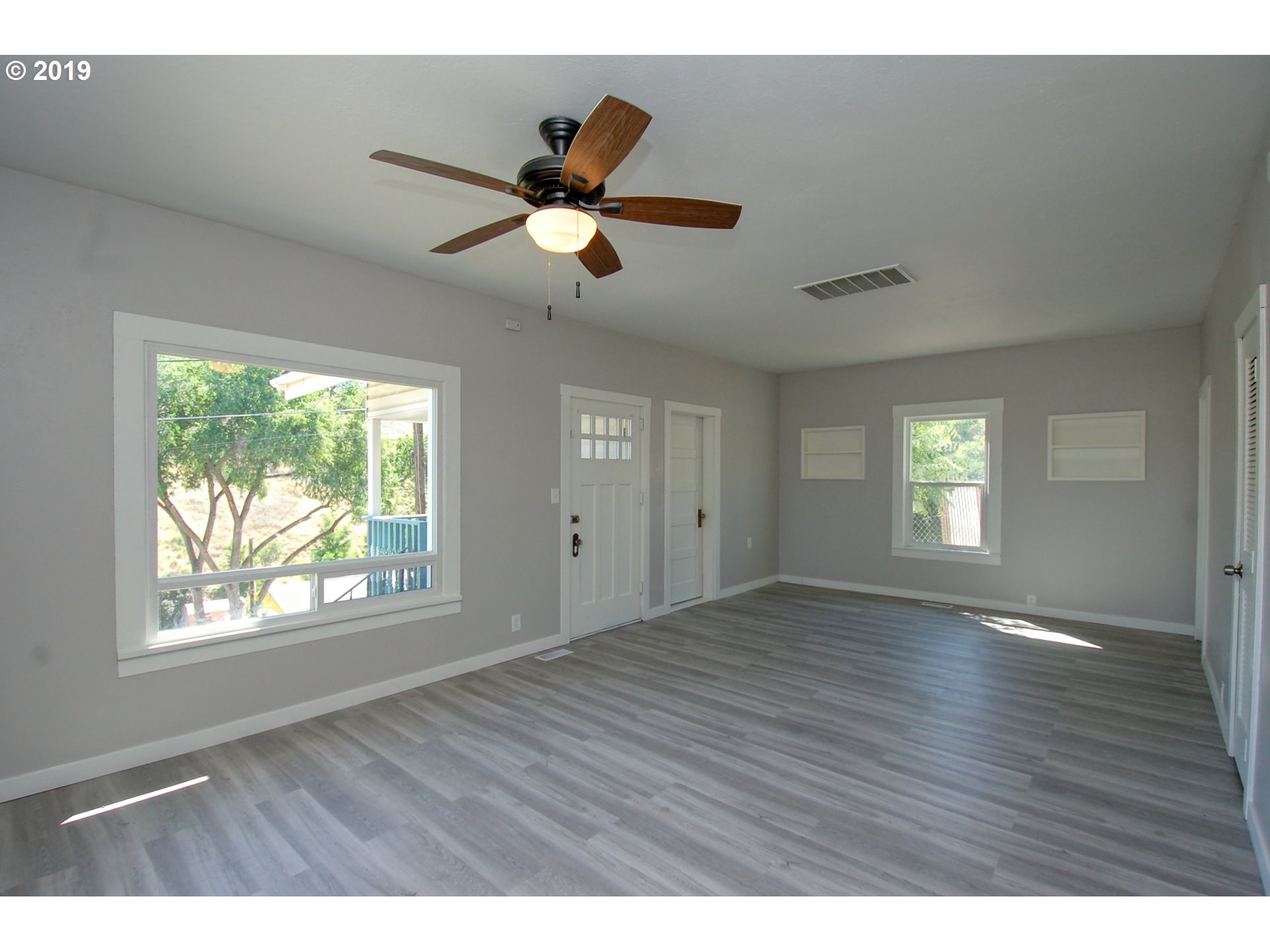 819 Southeast 3rd Street Pendleton, OR 97801 - Photo 13 of 26