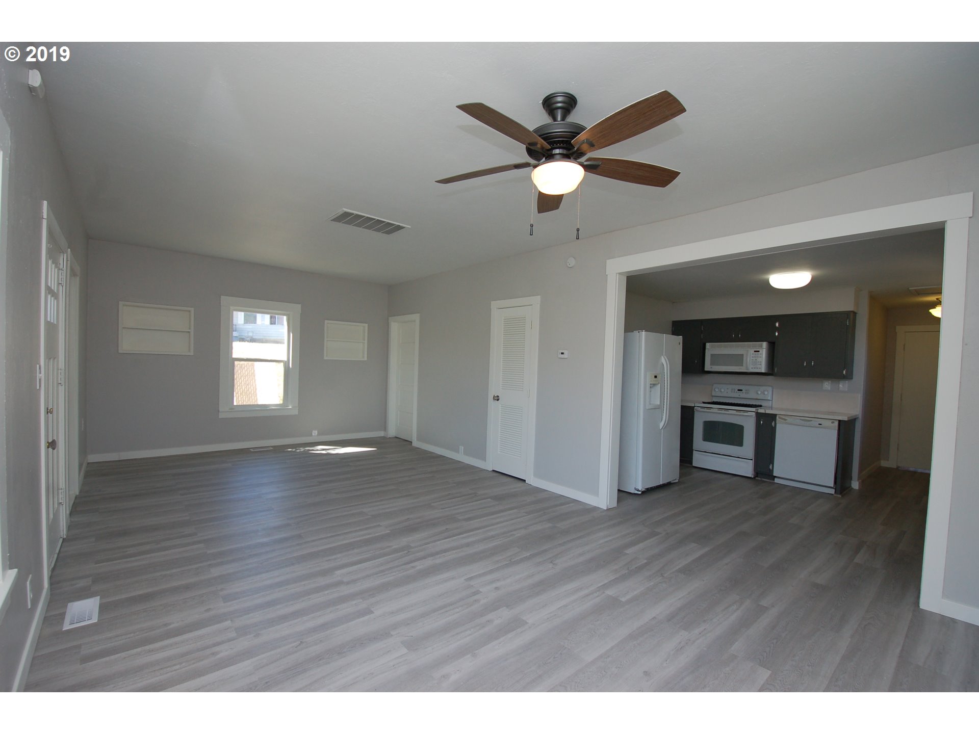 819 Southeast 3rd Street Pendleton, OR 97801 - Photo 14 of 26