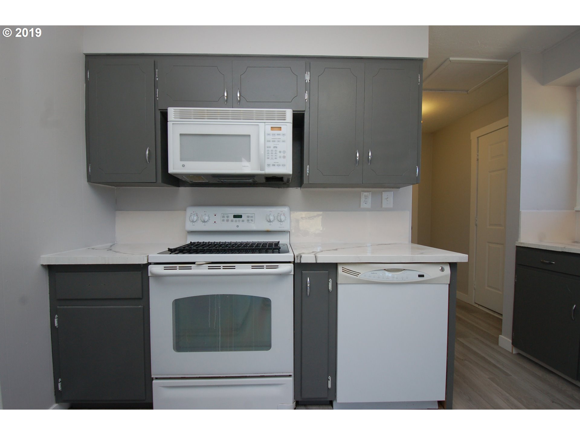 819 Southeast 3rd Street Pendleton, OR 97801 - Photo 10 of 26