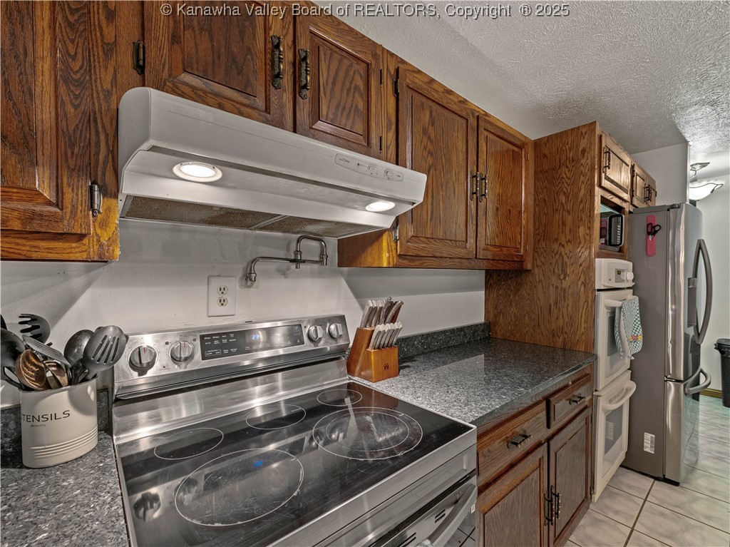 18334 Charleston Road Kenna, WV 25248 - Photo 14 of 45 Gallery Image 14