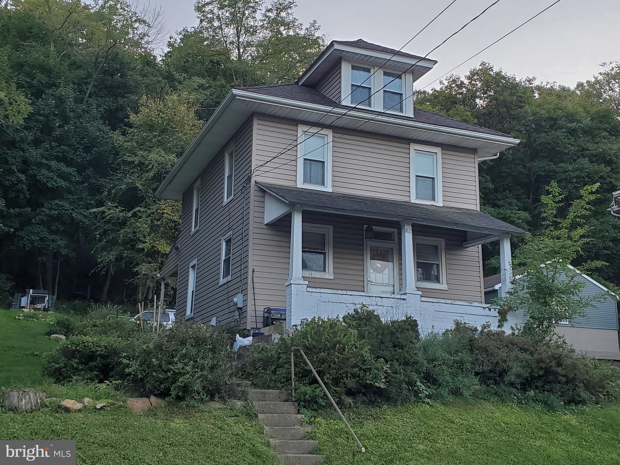 82 Race Street Bechtelsville, PA 19505 - Photo 2 of 16 Gallery Image 2