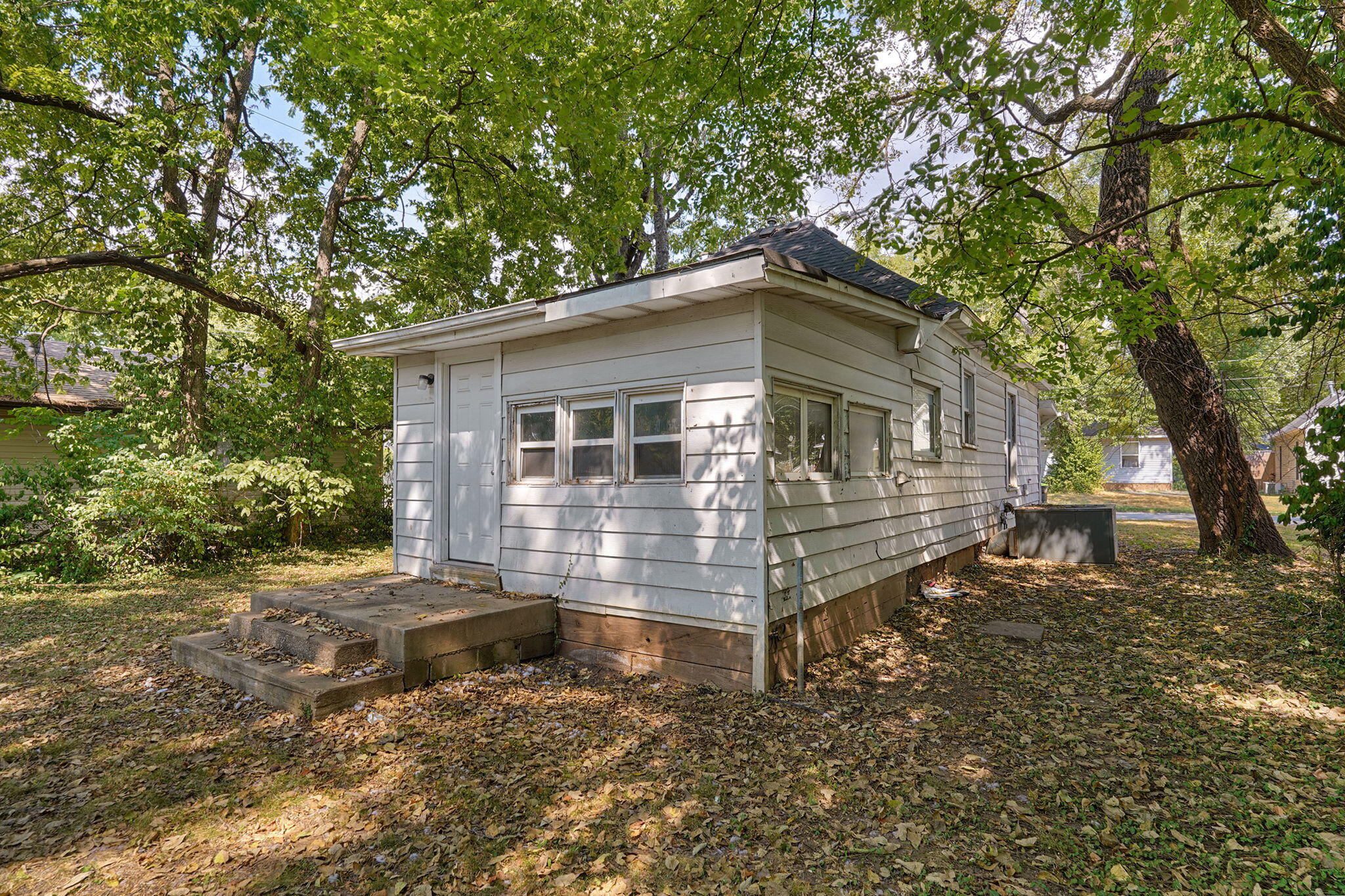1216 West Harrison Street Springfield, MO 65806 - Photo 19 of 22 1216 W Harrison St-19