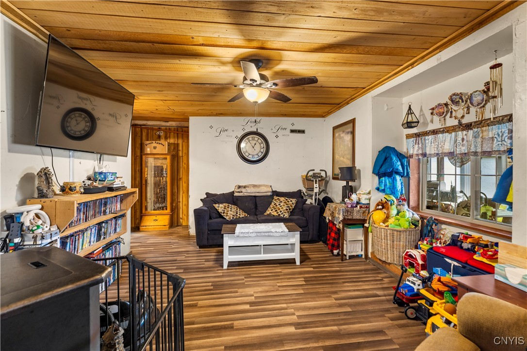 11695 Creek Road Annsville, NY 13471 - Photo 19 of 34