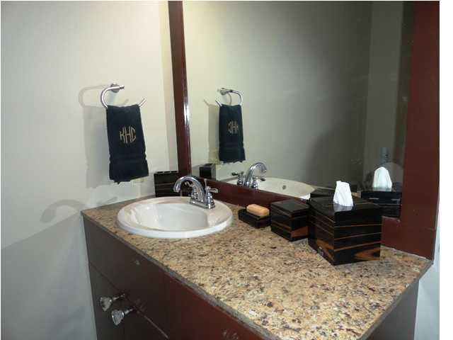 62 Breakers Lane, Unit 62 Ridgeland, MS 39157 - Photo 18 of 21 Another amazing bath!