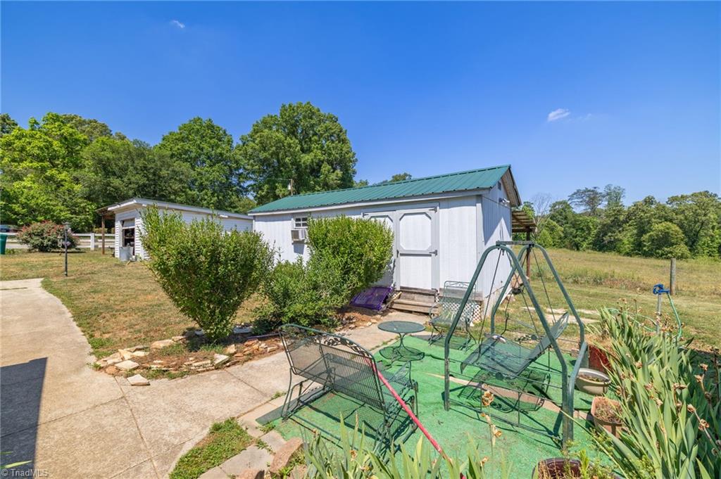 122 Buck Road Eden, NC 27288 - Photo 18 of 40