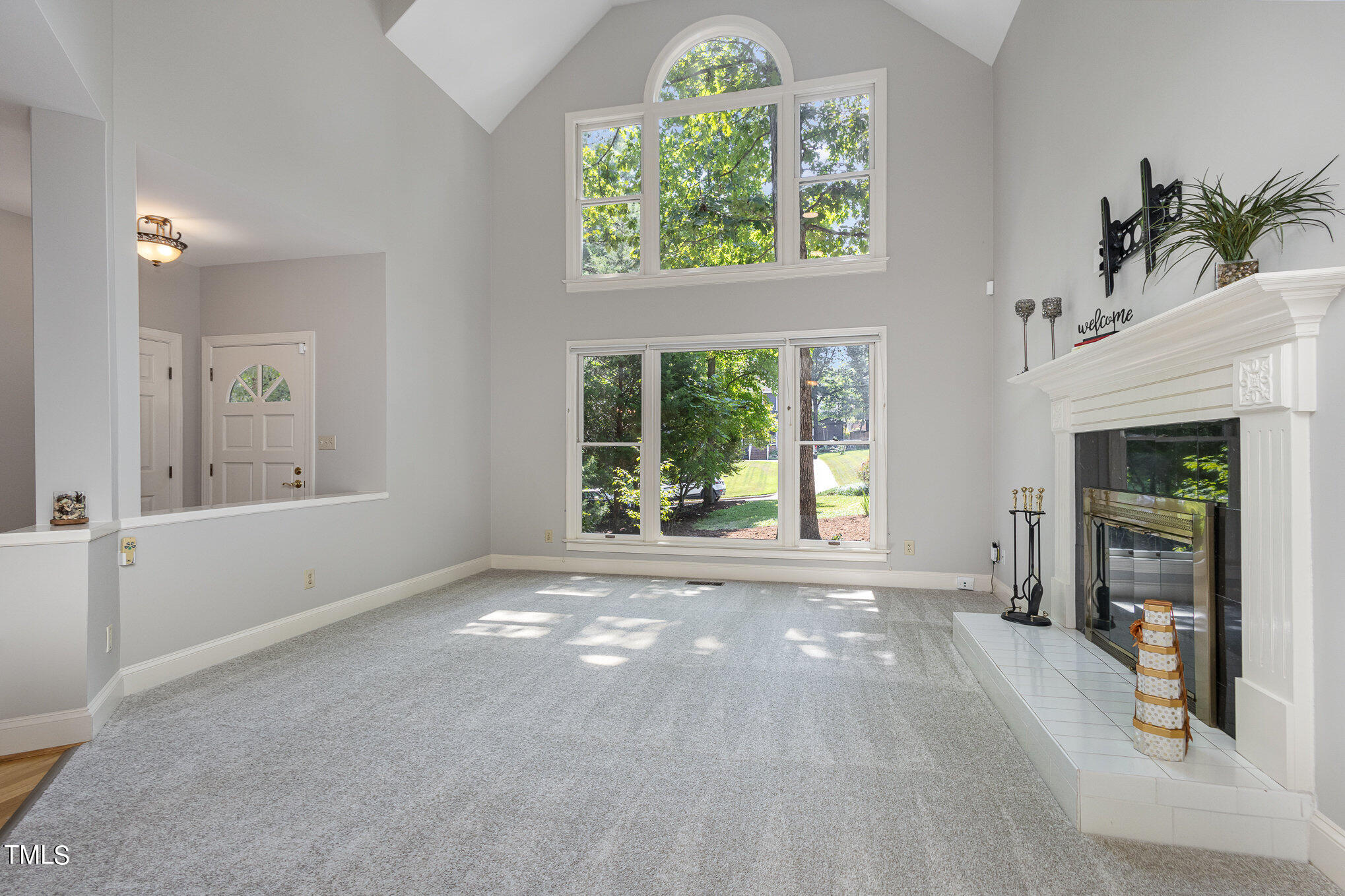 4108 Landfall Court Raleigh, NC 27613 - Photo 7 of 27 Family Room