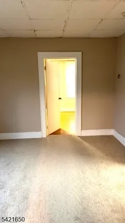 $1,800 | 21 Bloomfield Avenue, Unit 3R, Bloomfield, NJ 07003