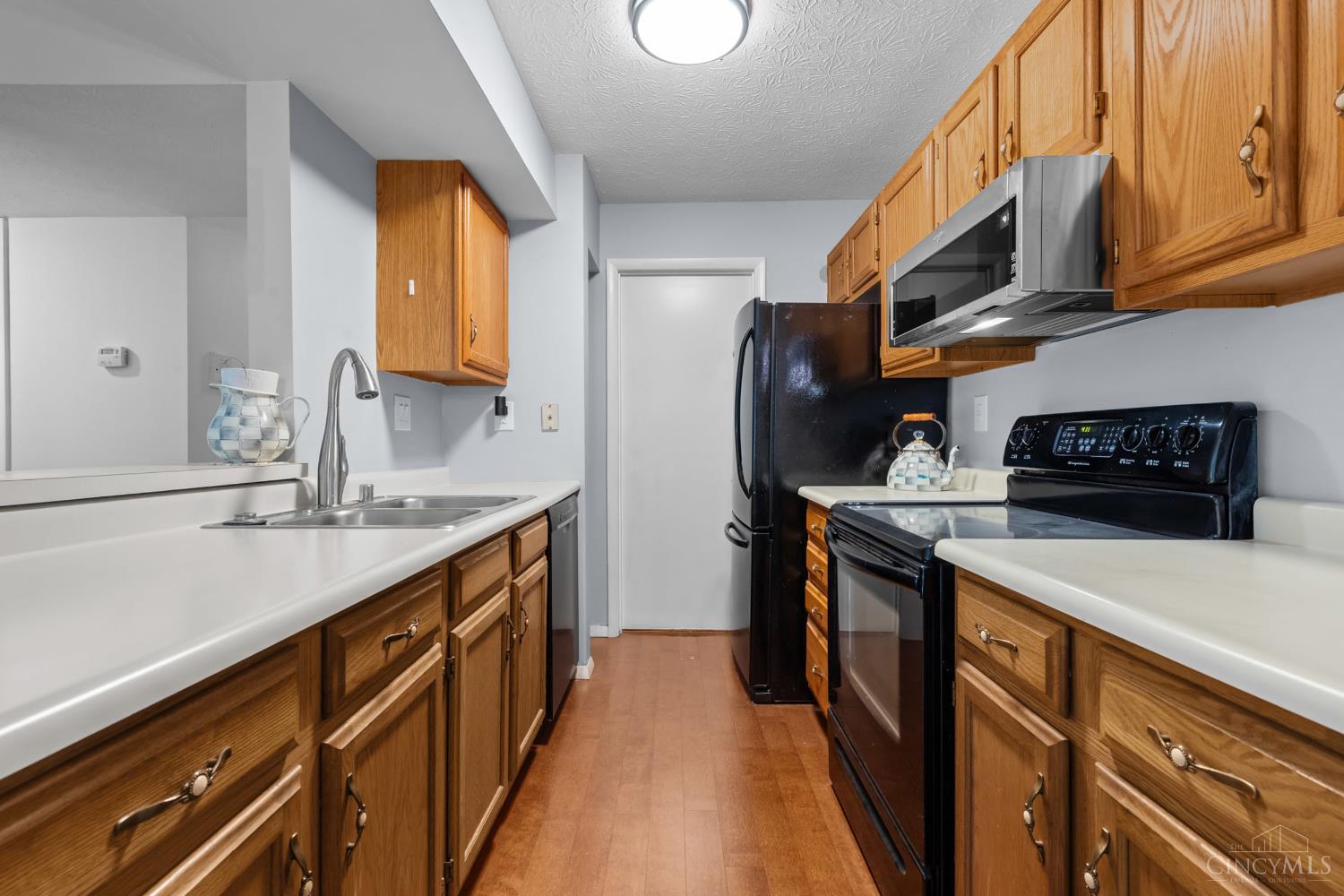 989 Cedar Ridge Drive, Unit 2 Cincinnati, OH 45245 - Photo 14 of 37 Gallery Image 14