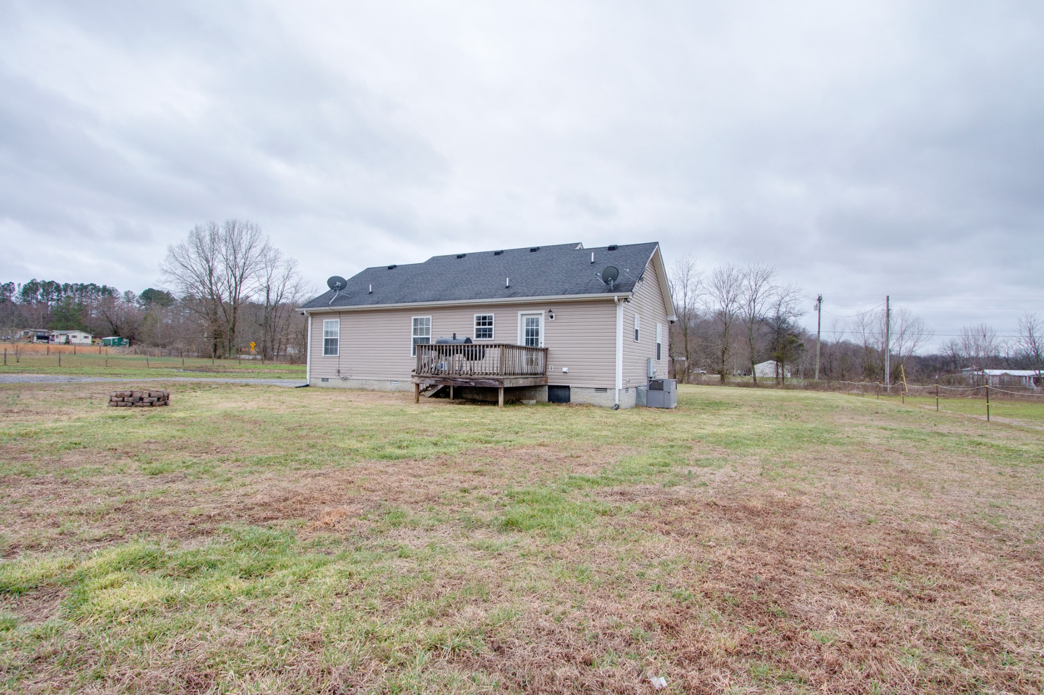 850 North Corinth Road Portland, TN 37148 - Photo 31 of 33 a view of a house with backyard and garden