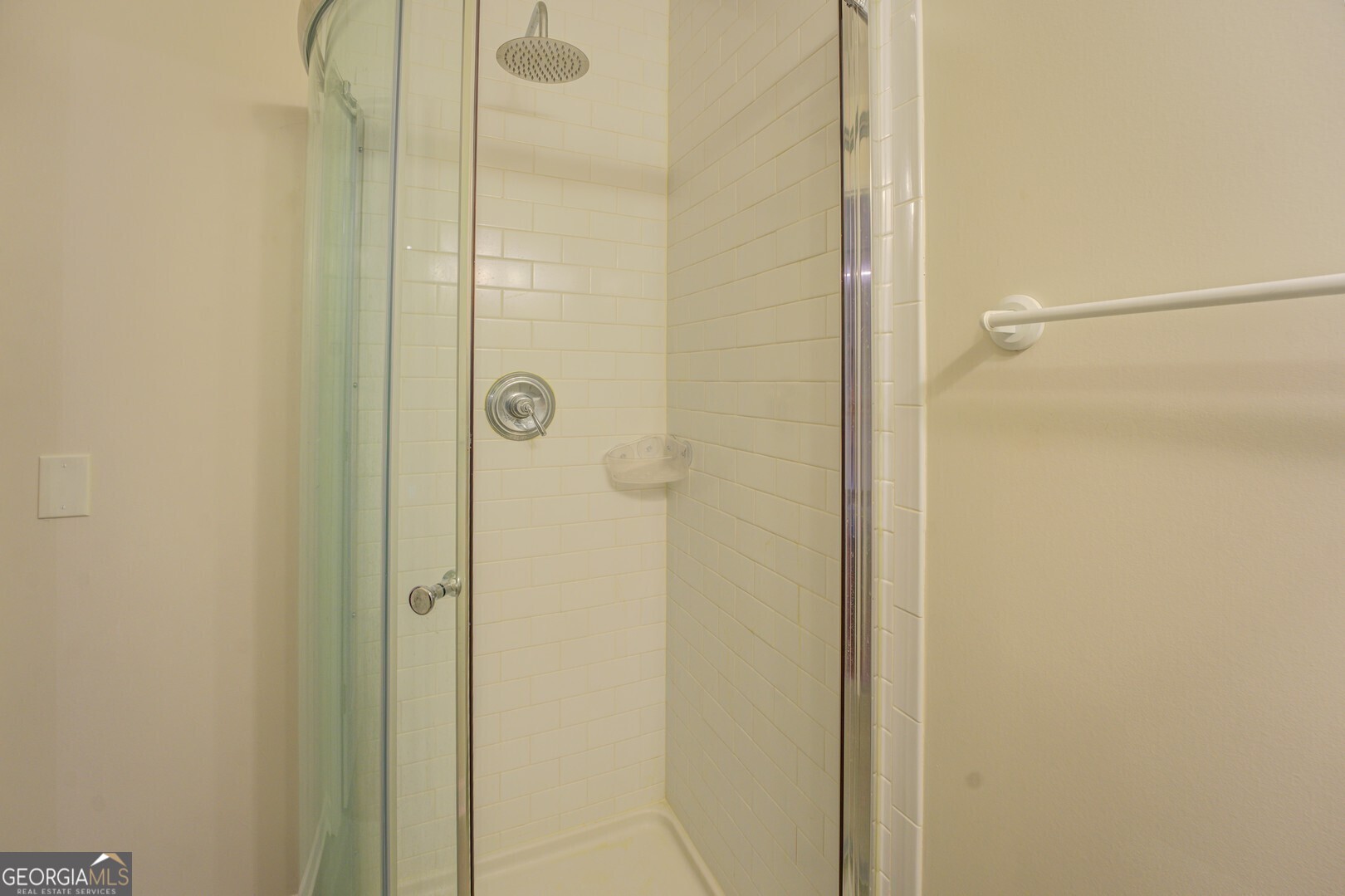 2601 Turtle Cove Monticello, GA 31064 - Photo 46 of 85 a bathroom with a glass shower door