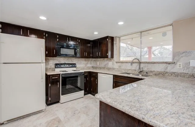 $1,800 | 15823 Ruppstock Drive, Missouri City, TX 77489