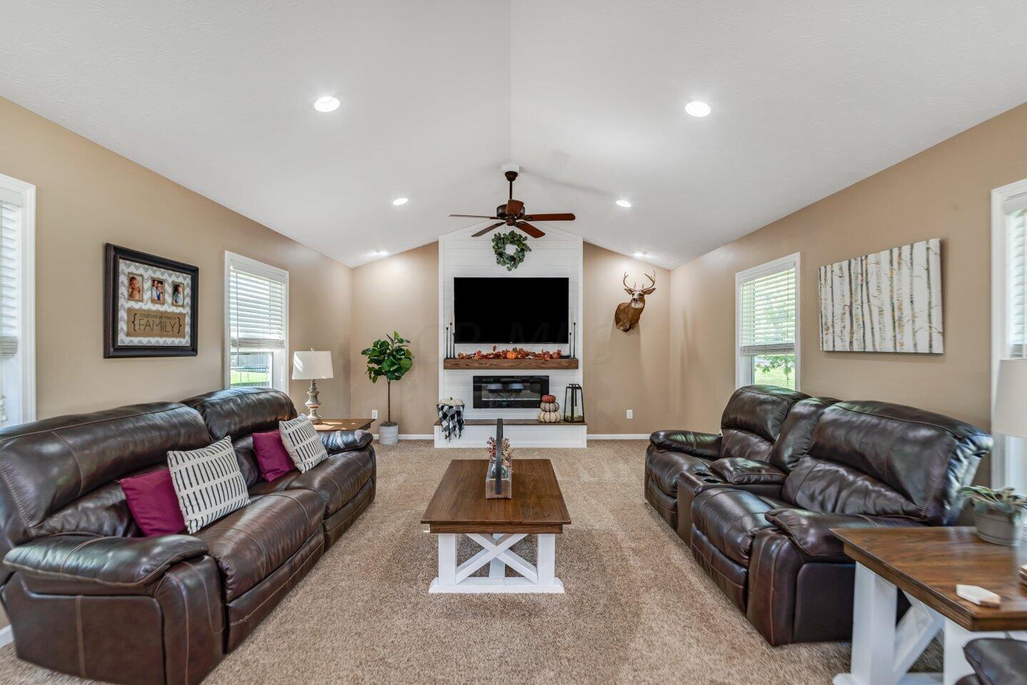 3537 Troy Road Springfield, OH 45504 - Photo 12 of 38
