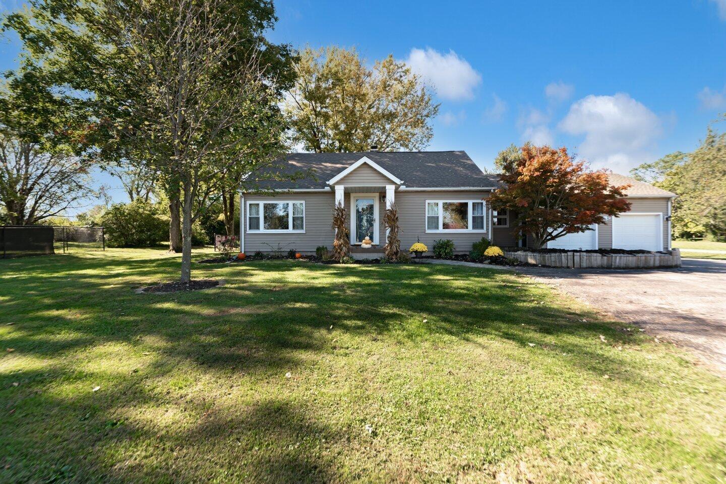 3537 Troy Road Springfield, OH 45504 - Photo 2 of 38