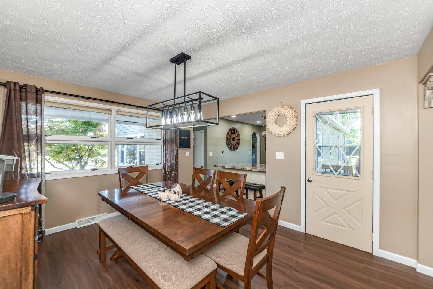 3537 Troy Road Springfield, OH 45504 - Photo 10 of 38