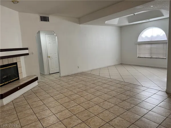 $1,200 | 1405 Santa Margarita Street, Unit B, Las Vegas, NV 89146