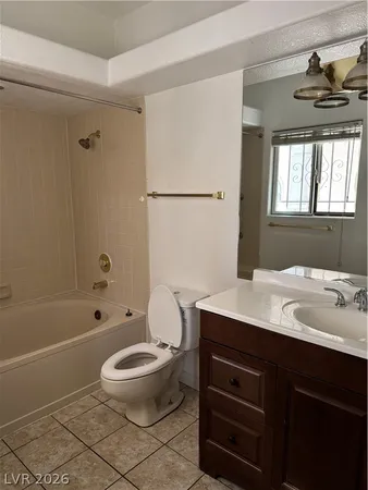$1,200 | 1405 Santa Margarita Street, Unit B, Las Vegas, NV 89146